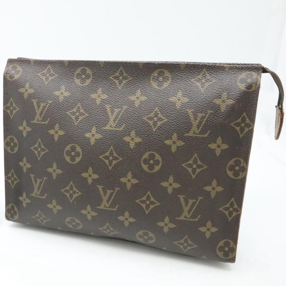 ⚜️💯Authentic LOuis Vuitton Toiletry 26⚜️